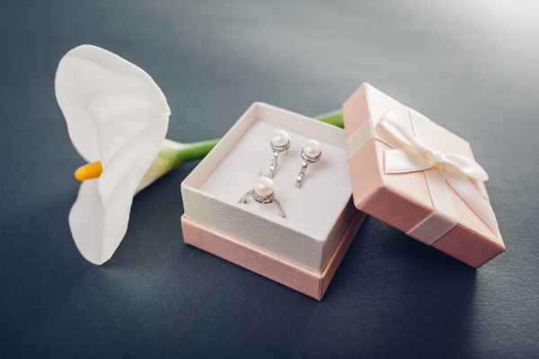 earrings and flower